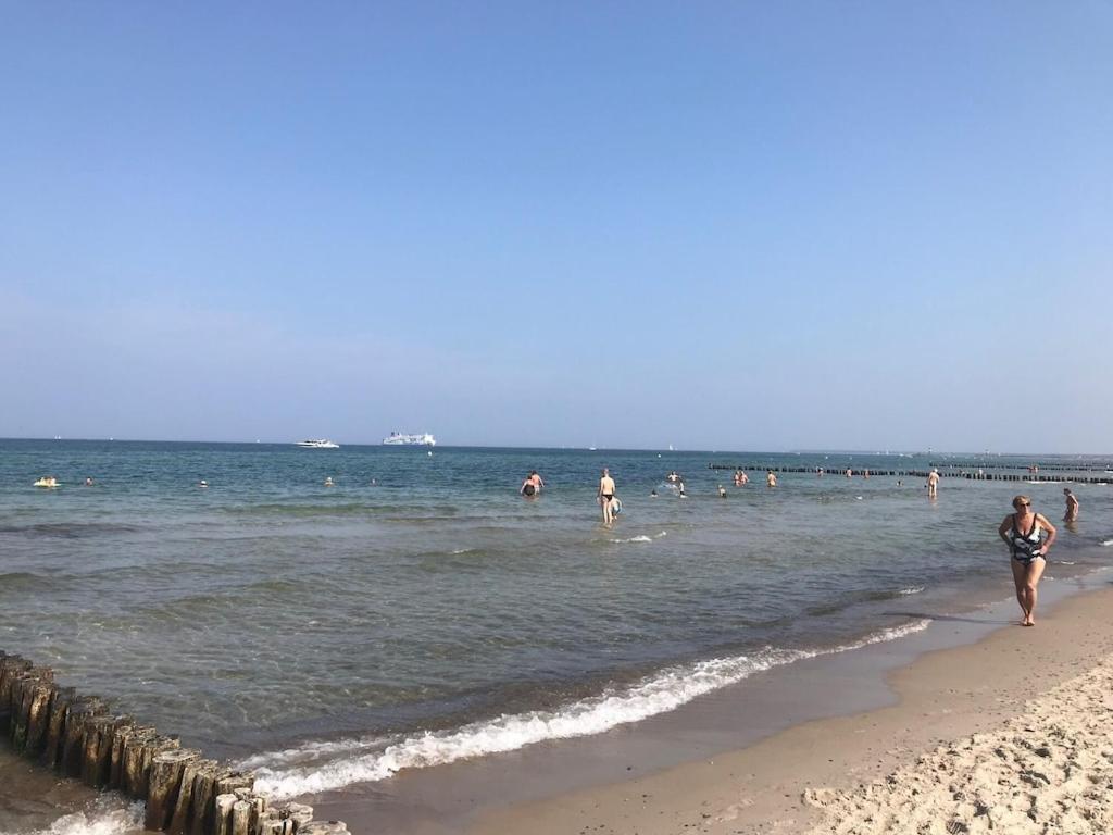 Beachside Haven: Exclusive Warnemünde With Sauna Apartment *