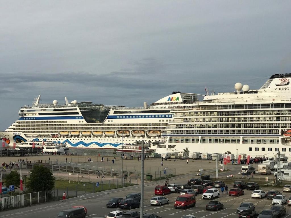 Beachside Haven: Exclusive Warnemünde With Sauna Rostock