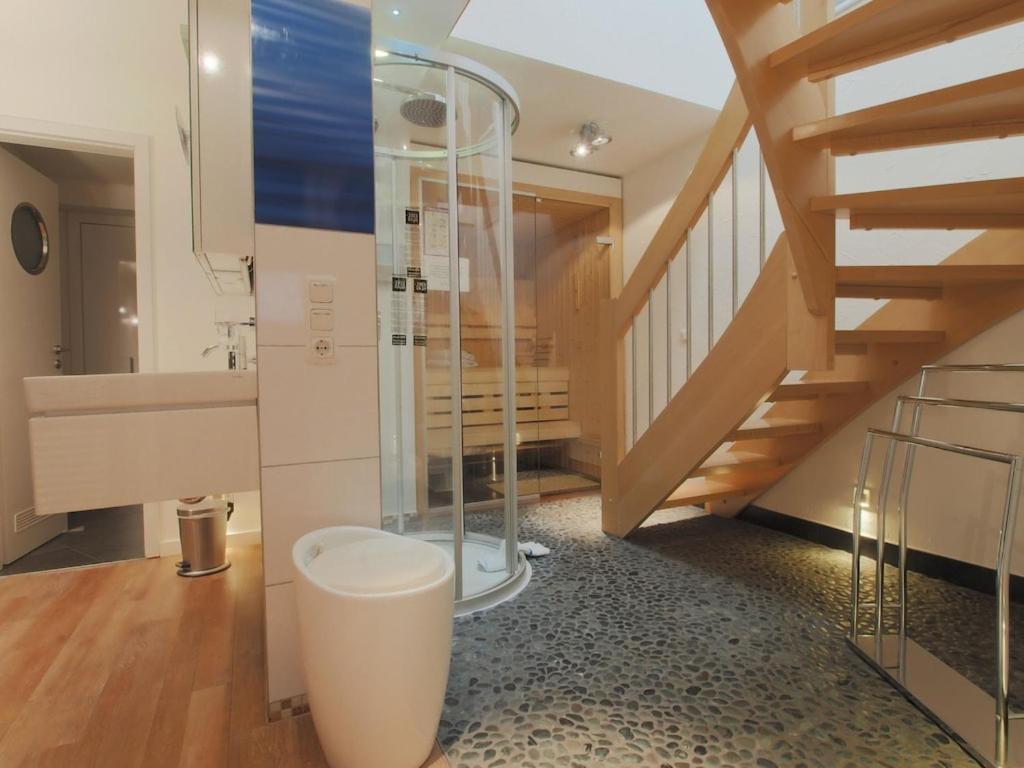Beachside Haven: Exclusive Warnemünde With Sauna *