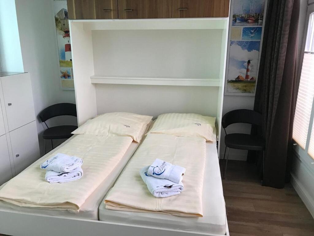 Apartment Beachside Haven: Exclusive Warnemünde With Sauna