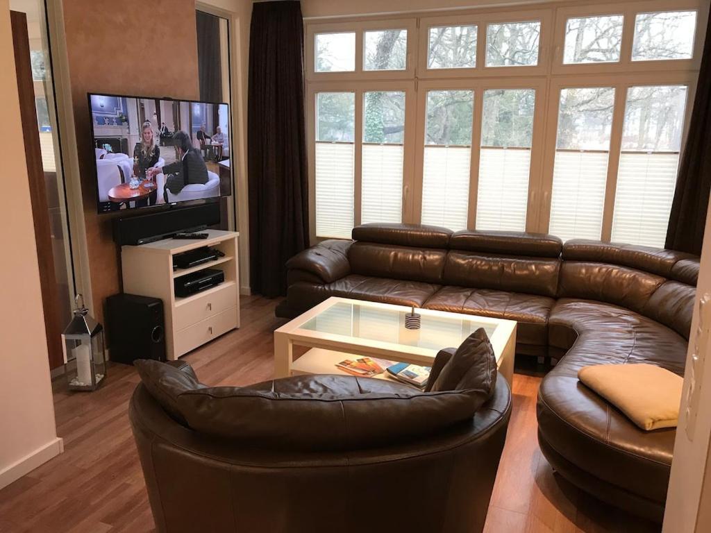 Apartment Beachside Haven: Exclusive Warnemünde With Sauna Rostock